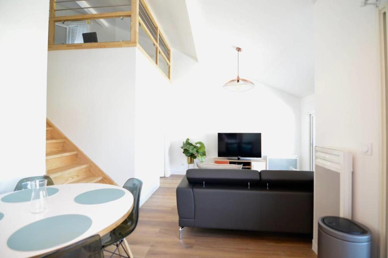 Coco Elaura Modern Duplex With 2 Bedrooms And A Balcony In *